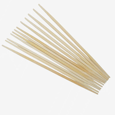 Des baguettes de bambou jetables Rikyu Sushi en couleur naturelle pour l'occasion de BBQ