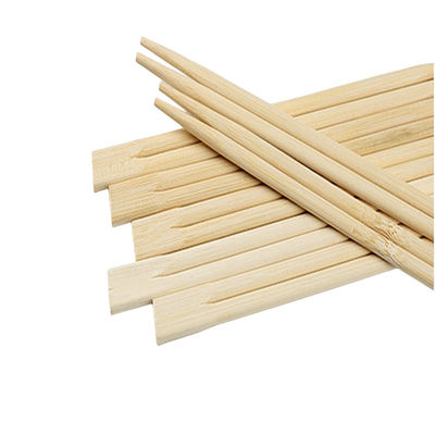 Restaurants à emporter Sushi japonais Bâtons à manger Enveloppé dans du papier