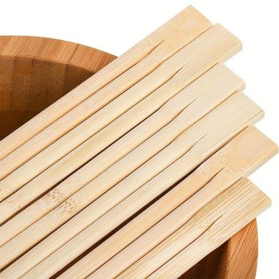 Restaurants à emporter Sushi japonais Bâtons à manger Enveloppé dans du papier