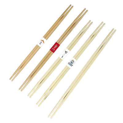 Des baguettes de bambou jetables Rikyu Sushi en couleur naturelle pour l'occasion de BBQ