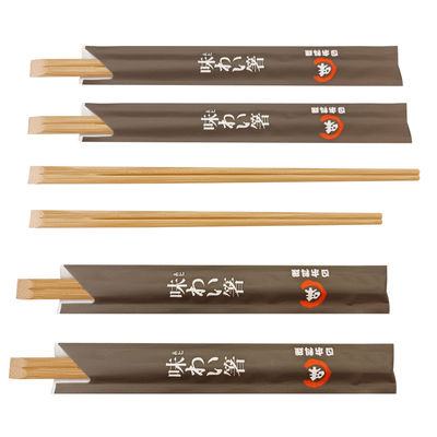 Un type de baguettes jetables en bambou pour le sushi